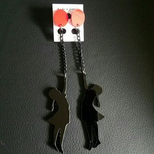 NEW LONG ARTISTIC GIRL EARRINGS